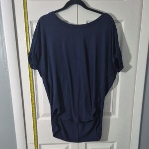 😺 2 for$12 Or 3 for$15 😺Navy Blue Women's Top